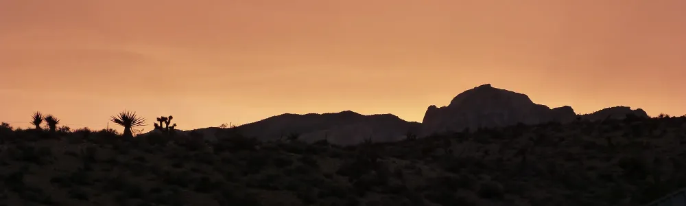 coucher-red-rocks