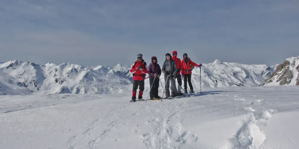 Groupe privé à Asté